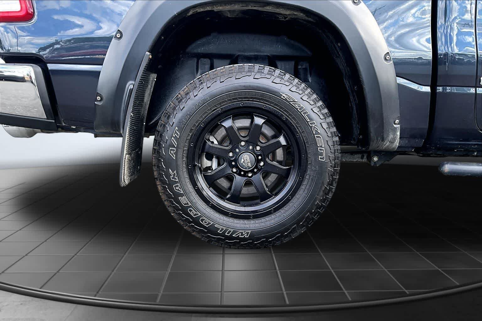 Used 2022 RAM 1500 Big Horn AWD/4WD image 35