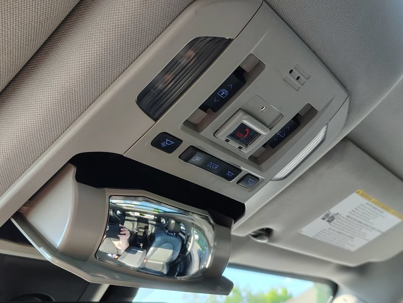 Used 2022 Toyota Highlander Platinum AWD/4WD image 41