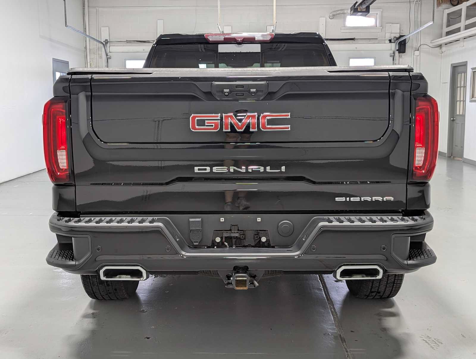 Certified 2023 GMC Sierra 1500 Denali AWD/4WD image 9