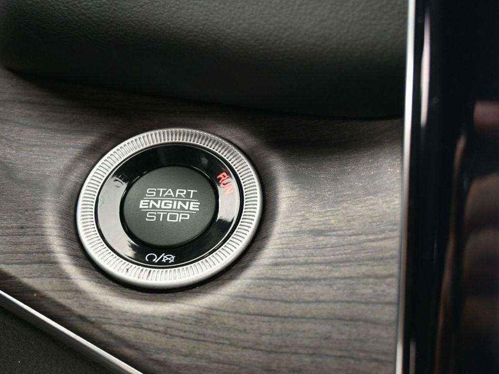 Used 2023 Jeep Grand Cherokee L Overland image 41