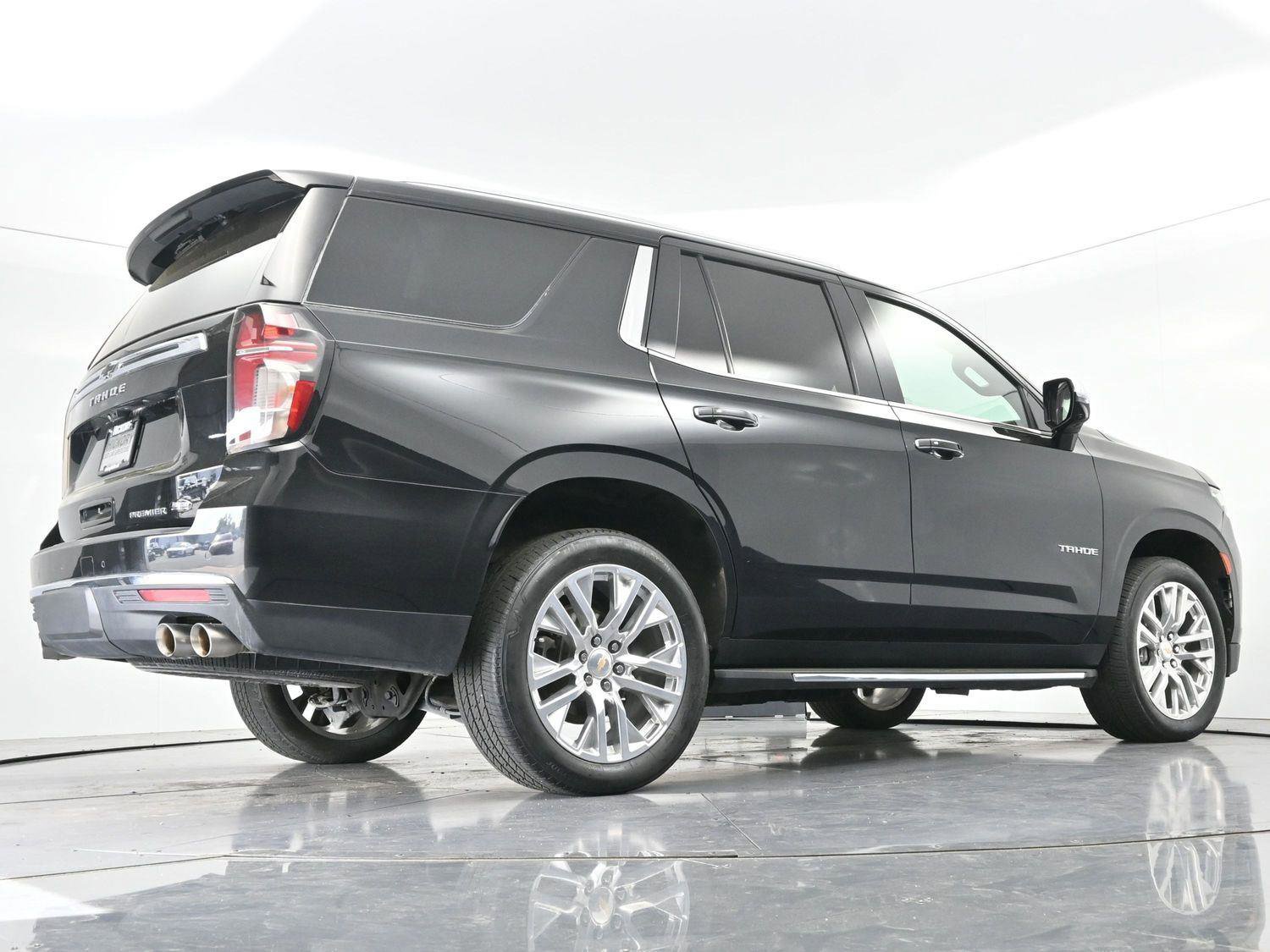 Used 2021 Chevrolet Tahoe Premier w/ Premium Package AWD/4WD image 59