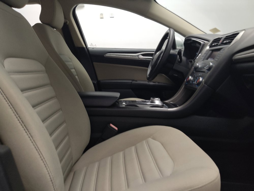 Used 2018 Ford Fusion S FWD image 21