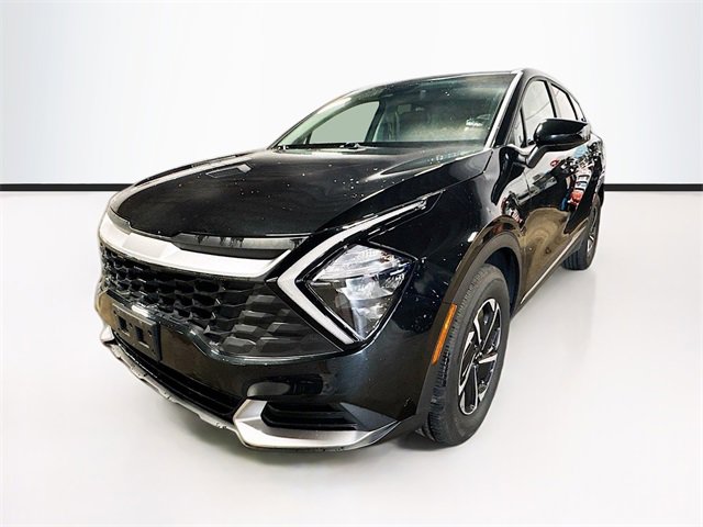 Used 2023 Kia Sportage LX image 3