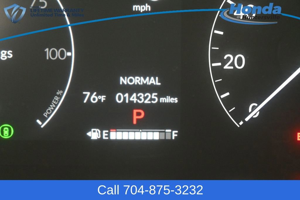 Used 2025 Honda CR-V Sport image 28