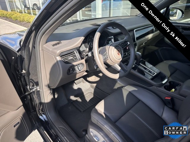 Used 2025 Porsche Macan w/ Premium Package Plus image 13
