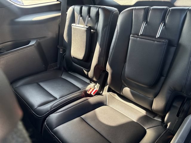 Used 2016 Ford Explorer Limited w/ Equipment Group 301A AWD/4WD image 13
