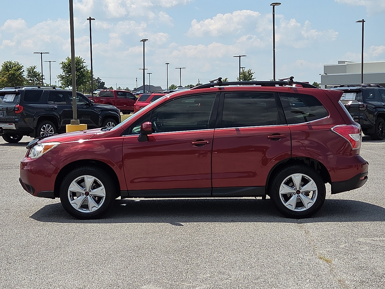 Used 2016 Subaru Forester 2.5i Limited w/ Popular Package #2 AWD/4WD image 3