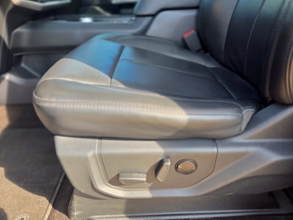 Used 2022 Ford Expedition XLT RWD image 32