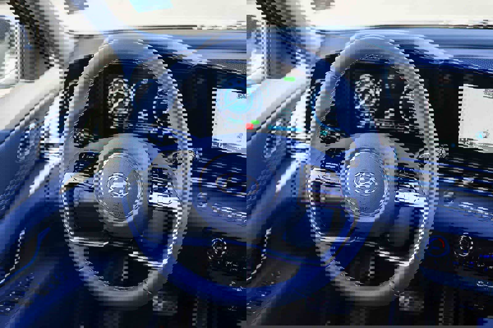 New 2026 Hyundai Elantra Sport w/ Cargo Package image 19