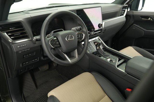 Used 2026 Lexus GX 550 Overtrail+ image 40