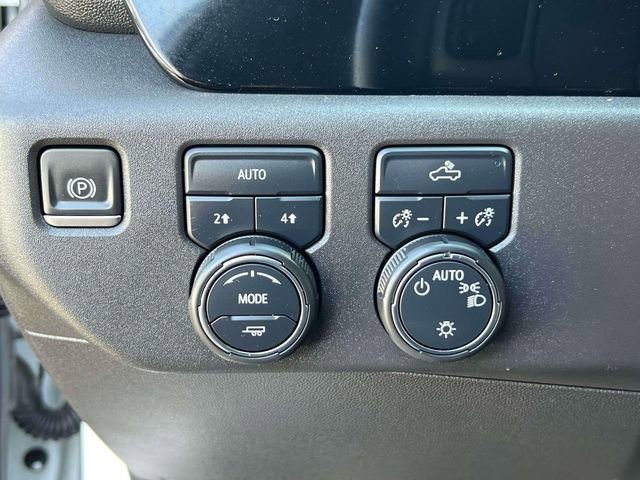 Used 2023 Chevrolet Silverado 1500 LT image 21