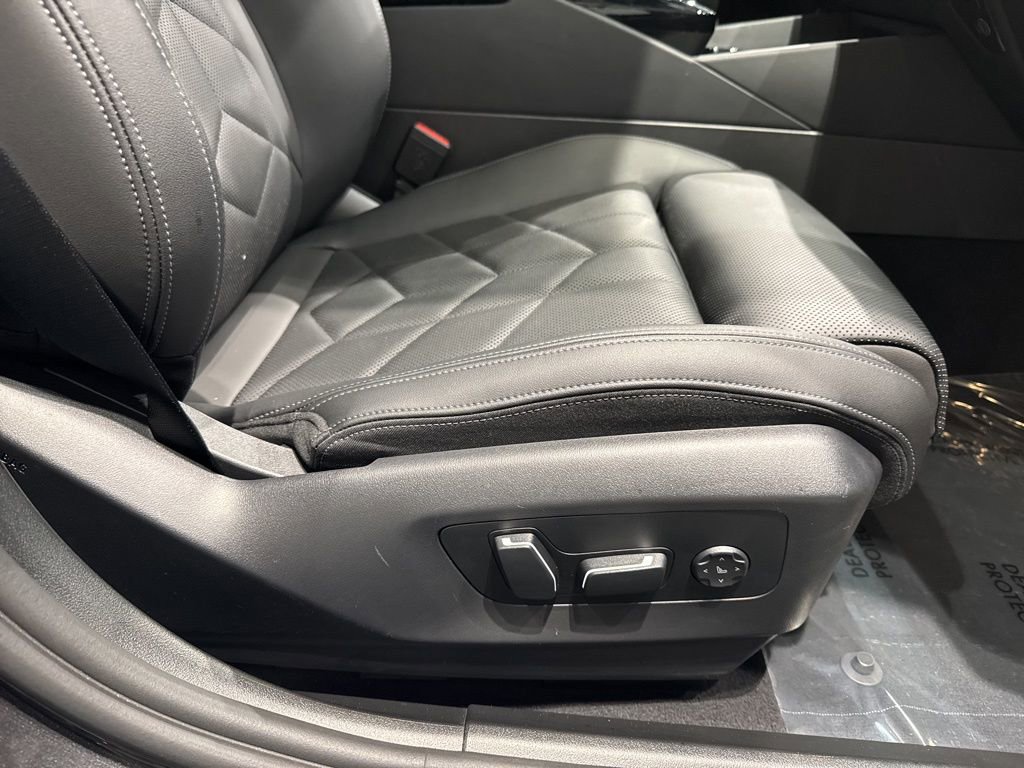Used 2025 BMW i5 xDrive40 w/ Premium Package AWD/4WD image 47