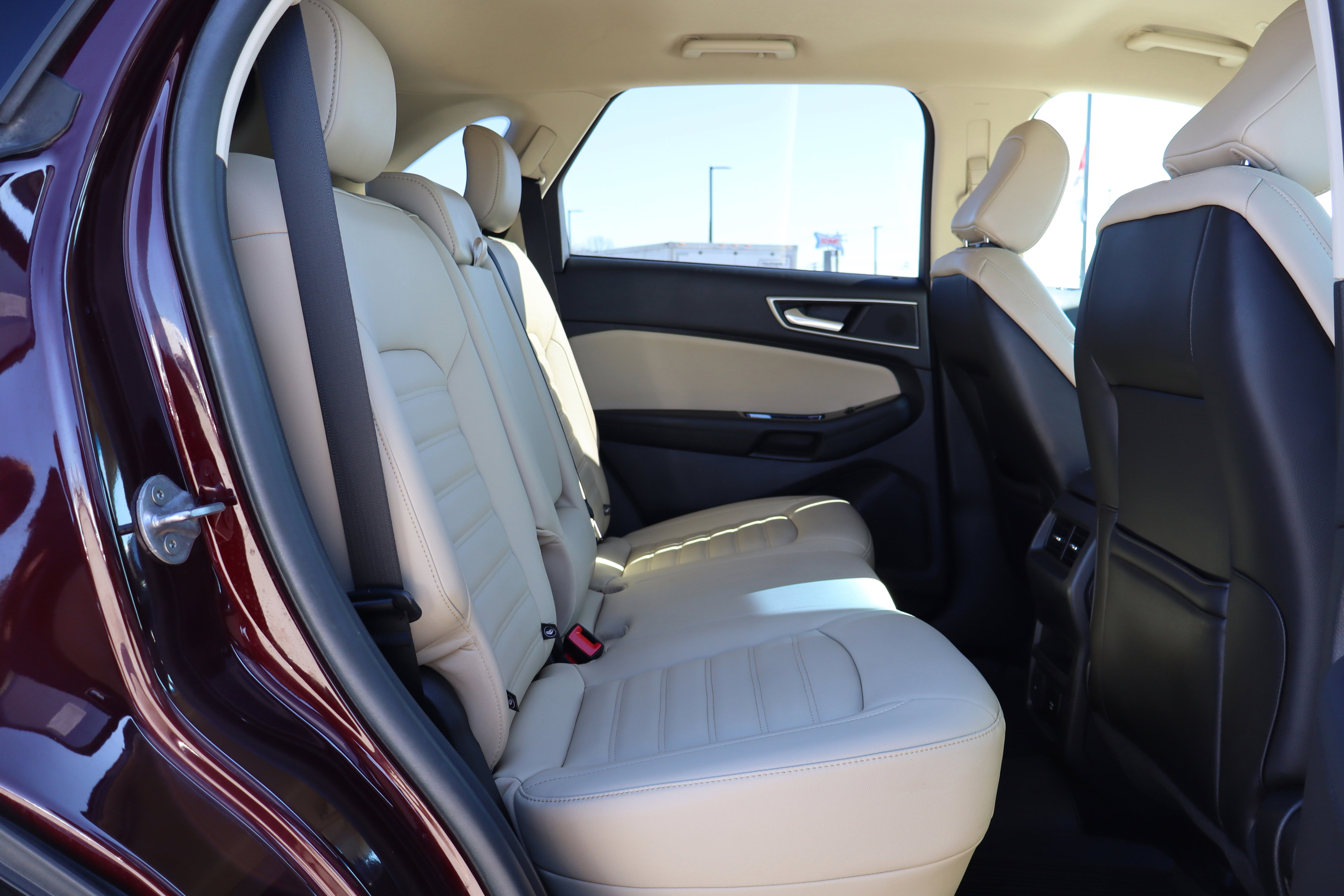 Used 2020 Ford Edge SEL w/ Convenience Package image 11