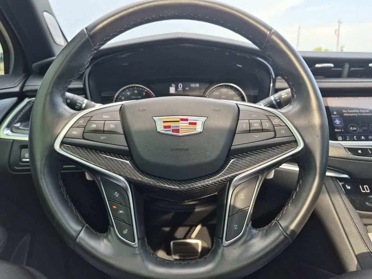 Used 2024 Cadillac XT5 Sportv w/ LPO, Red Accent Package AWD/4WD image 16