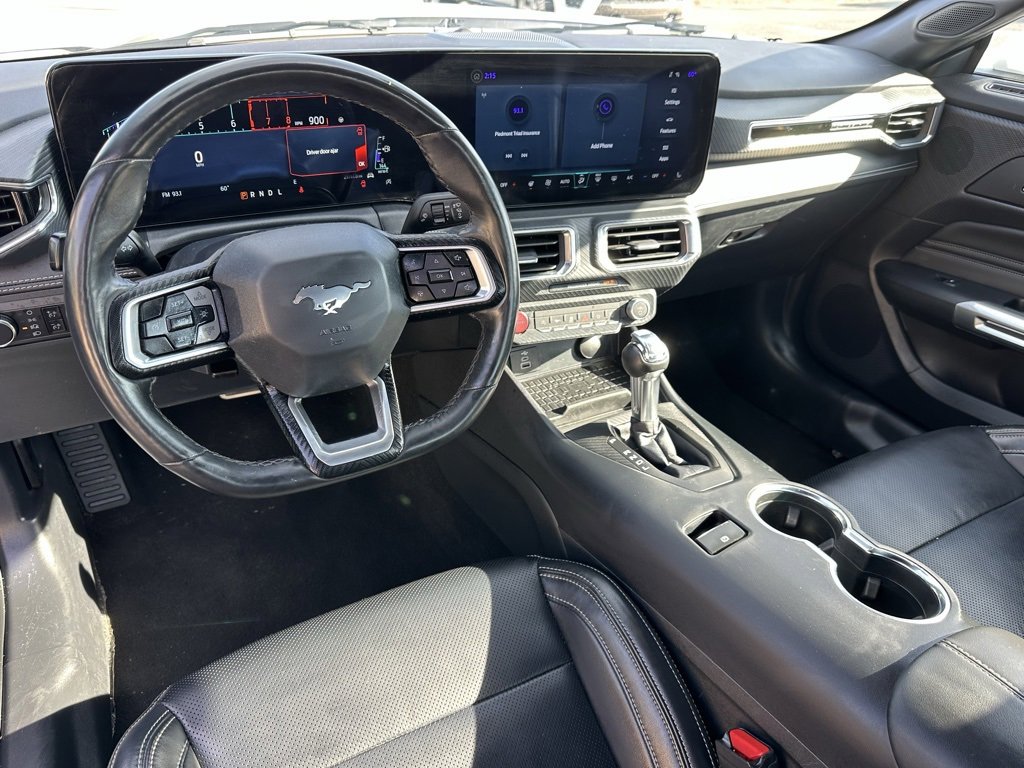 Used 2024 Ford Mustang Premium image 4