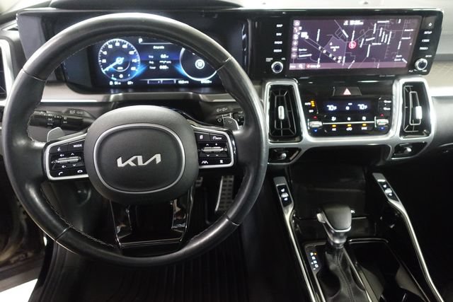 Used 2022 Kia Sorento SX FWD image 12