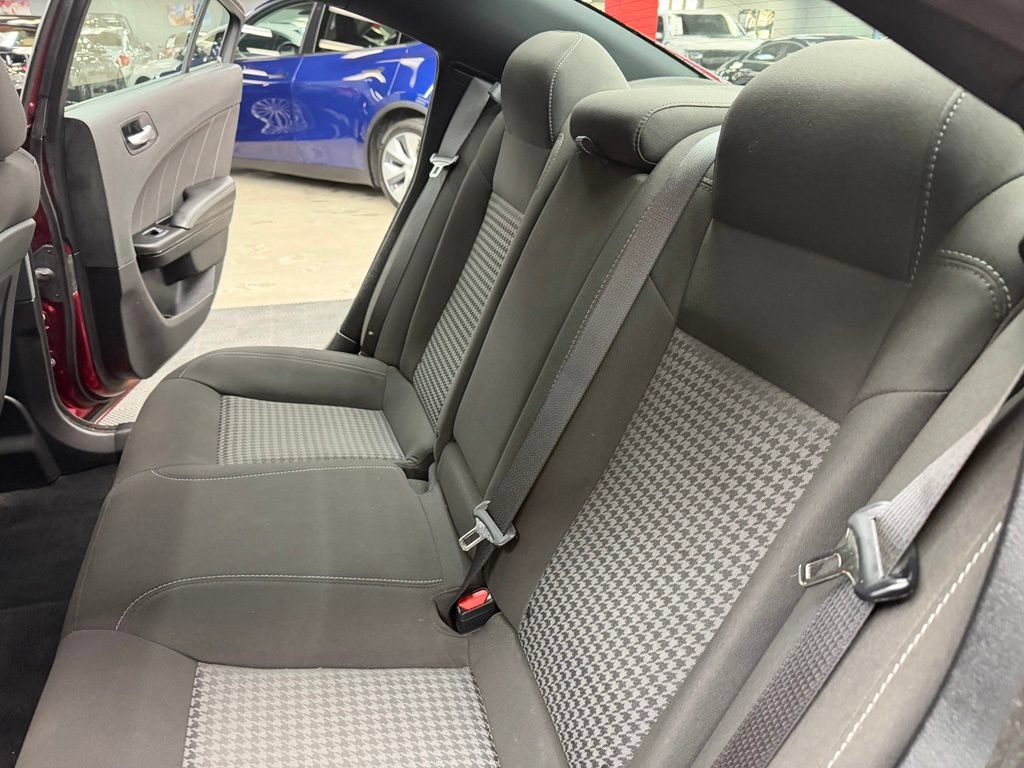 Used 2022 Dodge Charger R/T w/ Blacktop Package RWD image 39