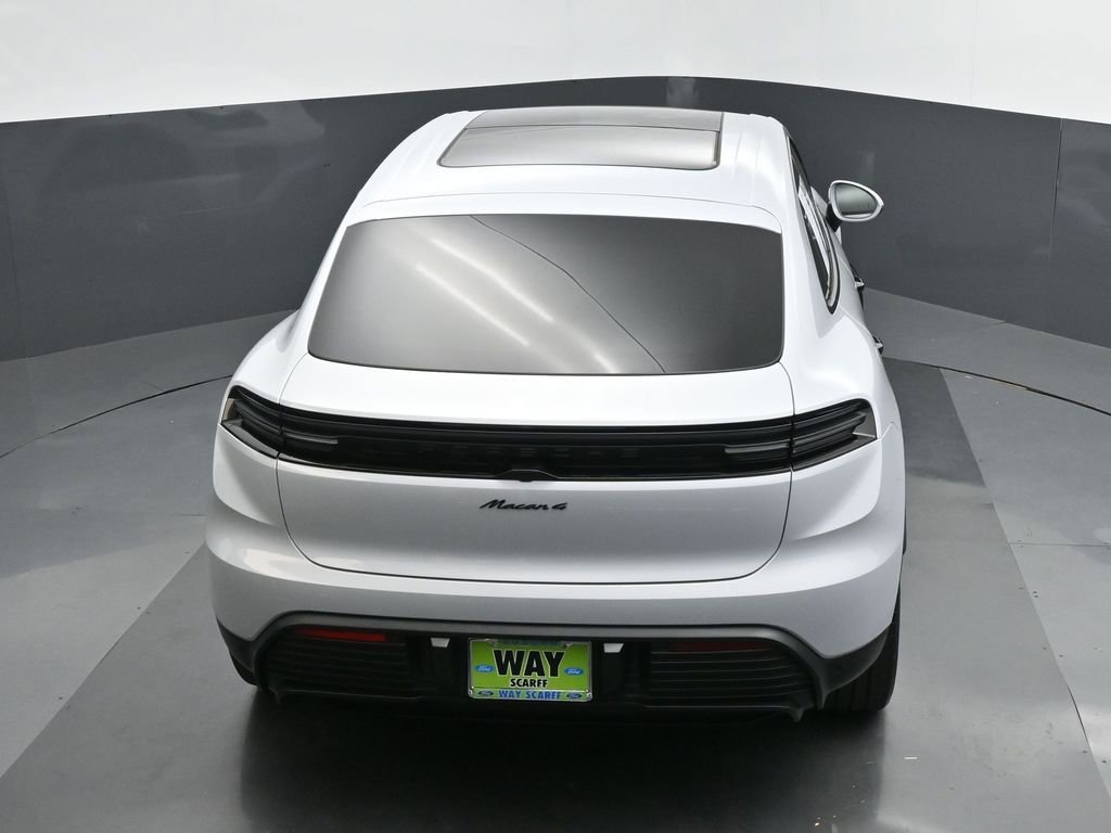 Used 2024 Porsche Macan 4 Electric w/ Premium Package image 43