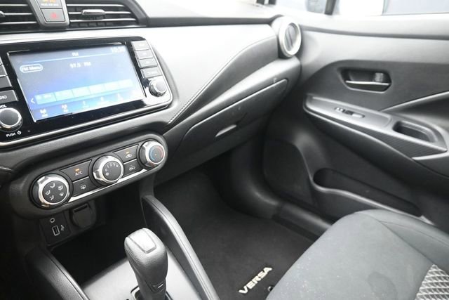 Used 2023 Nissan Versa S FWD image 28