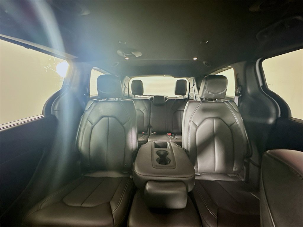 New 2026 Chrysler Pacifica Select image 10
