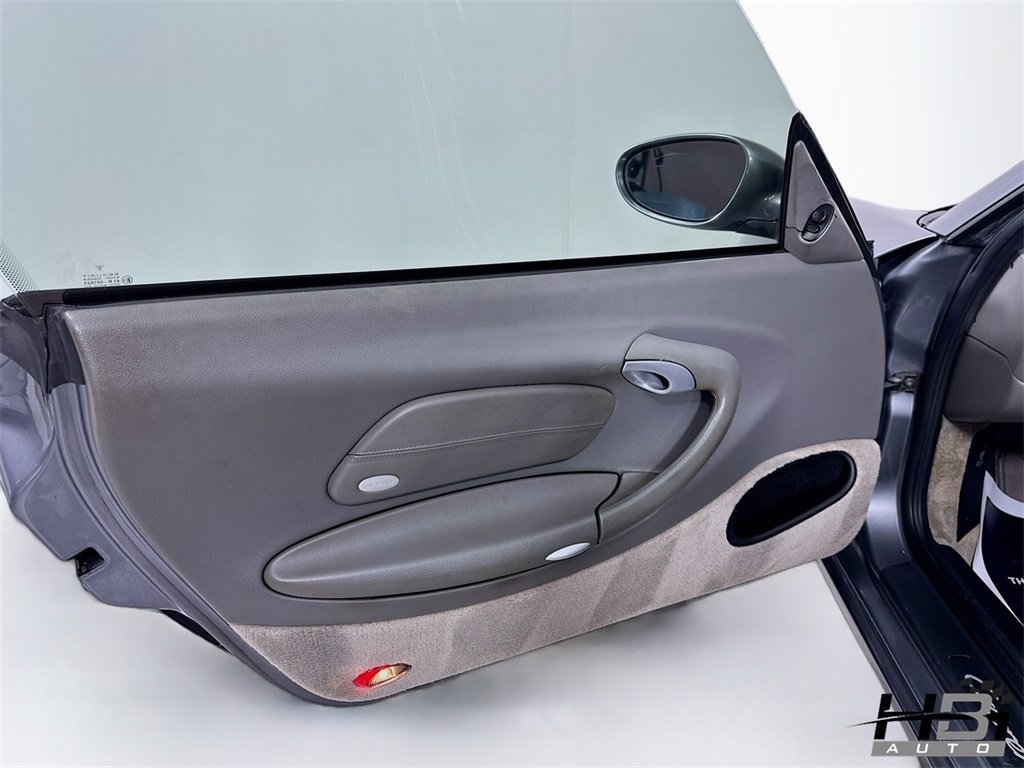 Used 2003 Porsche 911 Carrera image 13