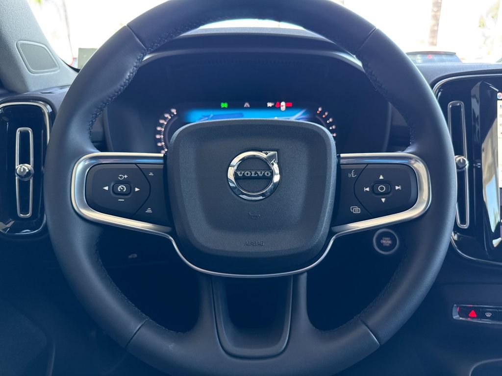 New 2026 Volvo XC40 B5 Plus w/ Climate Package AWD/4WD image 23