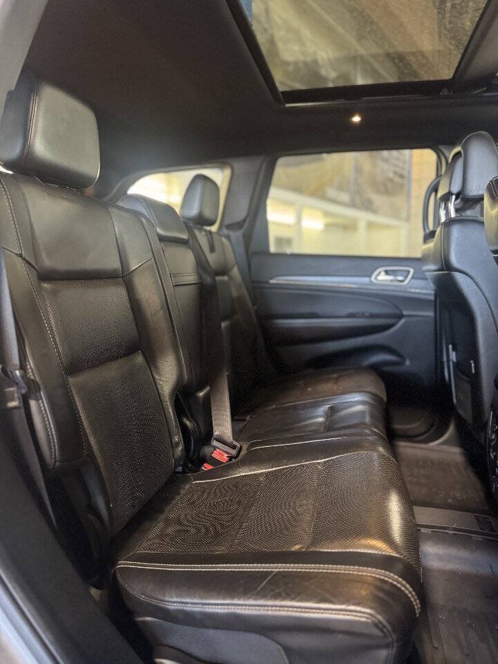 Used 2017 Jeep Grand Cherokee Limited w/ Luxury Group II AWD/4WD image 6