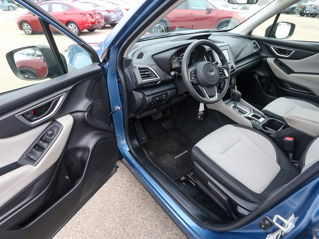 Used 2021 Subaru Forester Base image 10