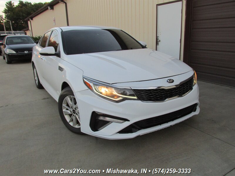 Used 2019 Kia Optima LX FWD image 1