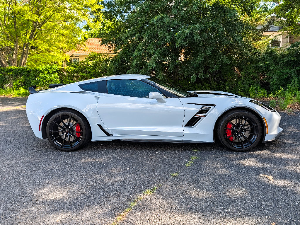 Used 2018 Chevrolet Corvette Grand Sport RWD image 4
