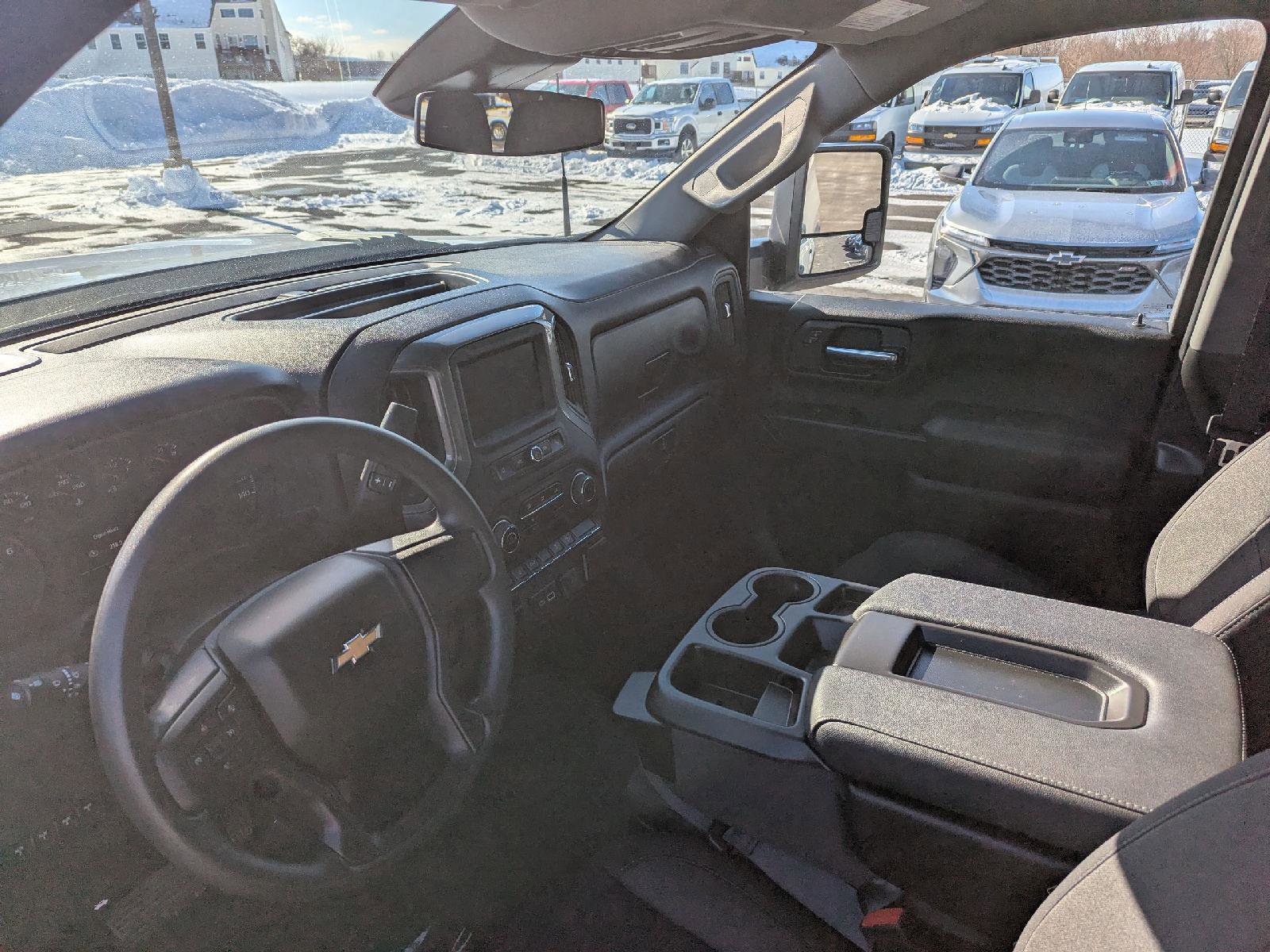 Certified 2025 Chevrolet Silverado 2500 Custom w/ Custom Convenience Package image 15