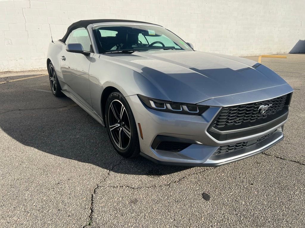 Used 2024 Ford Mustang Premium image 7
