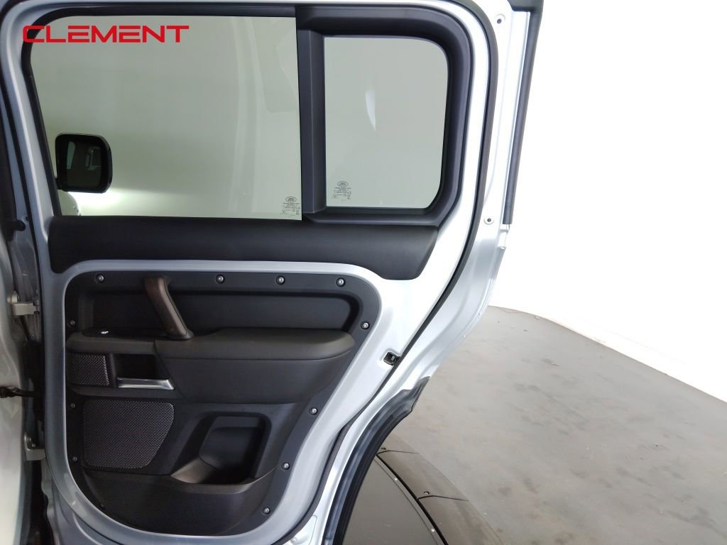 Used 2022 Land Rover Defender 110 X image 37