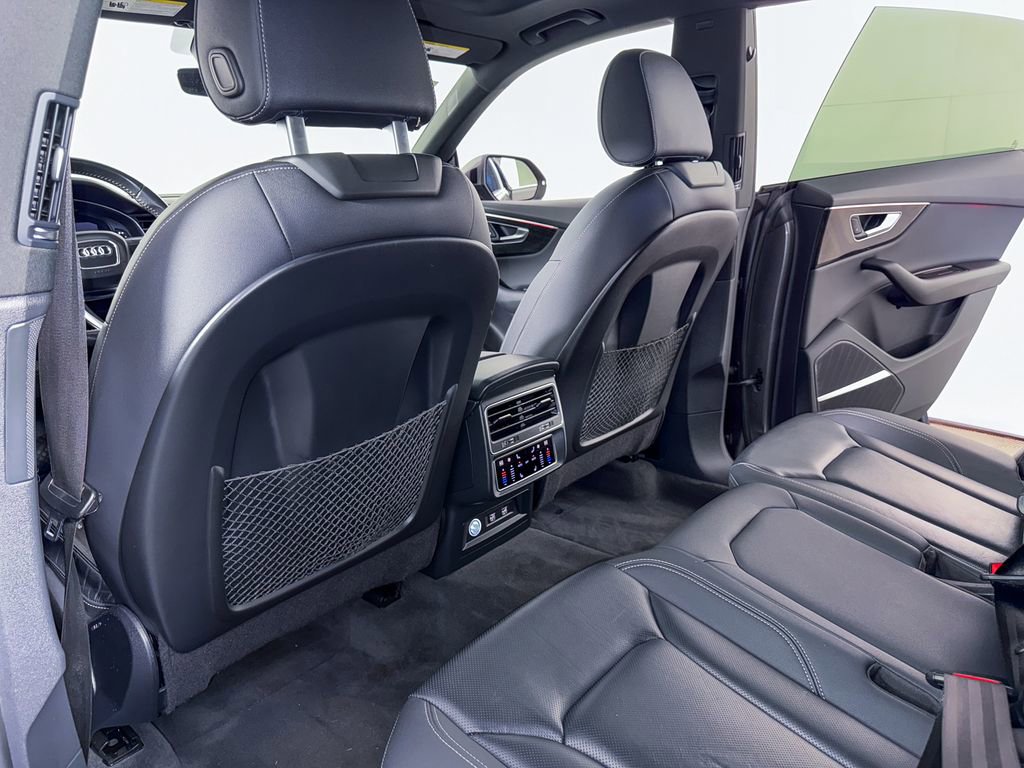Used 2019 Audi Q8 Premium Plus w/ Premium Plus image 42