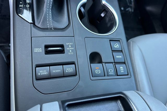 Certified 2023 Toyota Highlander XLE image 43