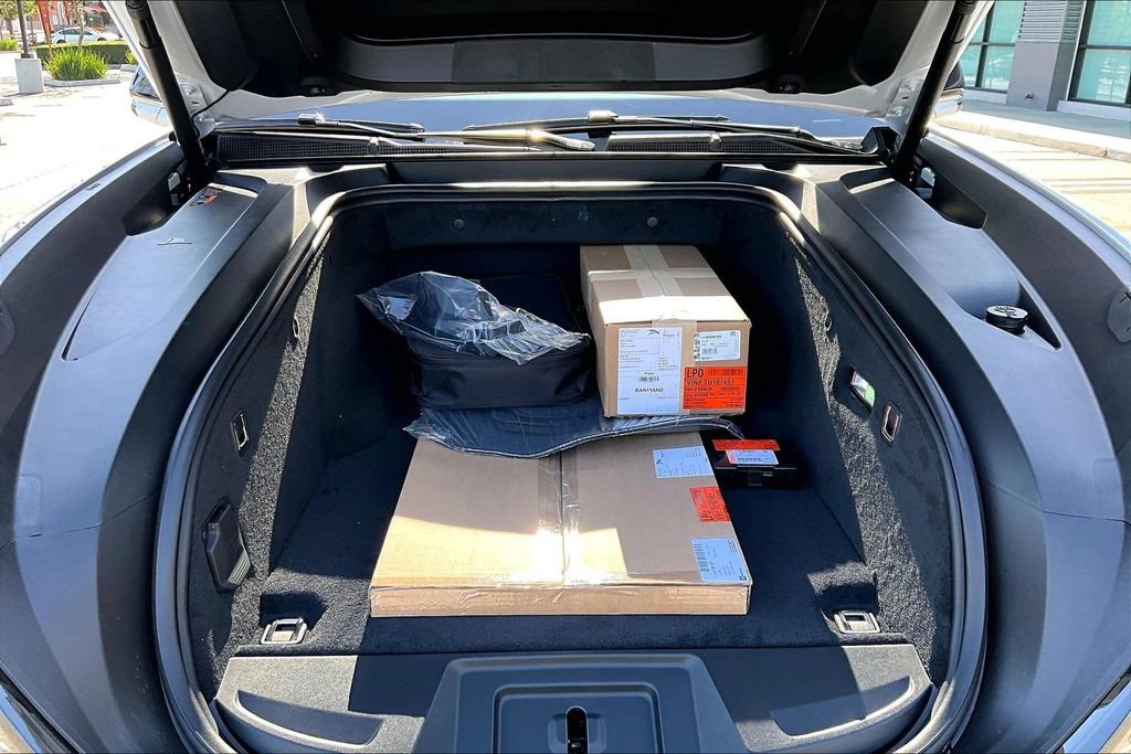 New 2026 Cadillac Escalade IQ Luxury 2 w/ LPO, Floor Liner Package AWD/4WD image 17