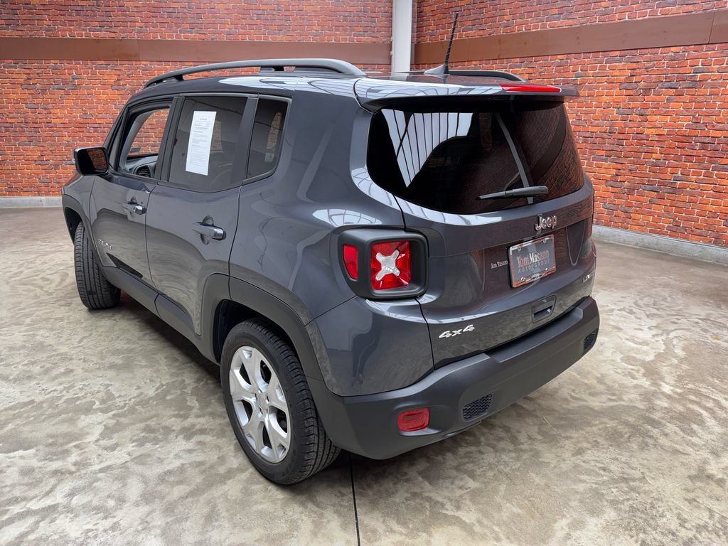 Used 2022 Jeep Renegade Limited AWD/4WD image 2