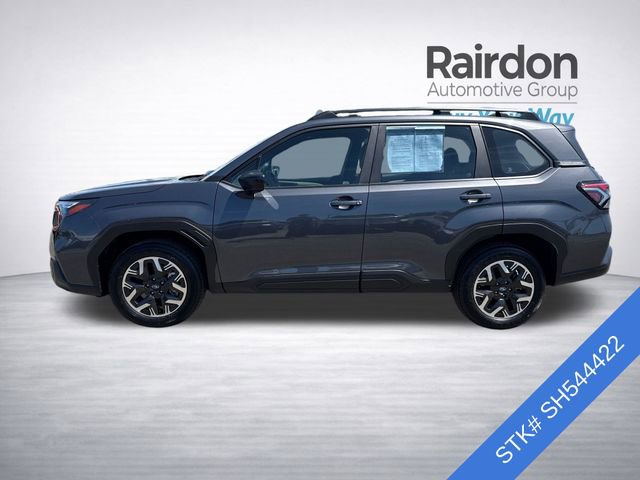 Used 2025 Subaru Forester AWD/4WD image 4