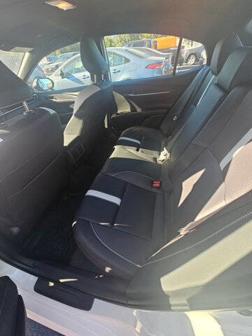 Used 2024 Toyota Corolla Cross LE image 11