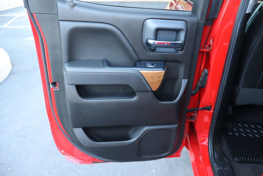 Used 2018 Chevrolet Silverado 1500 LTZ image 24