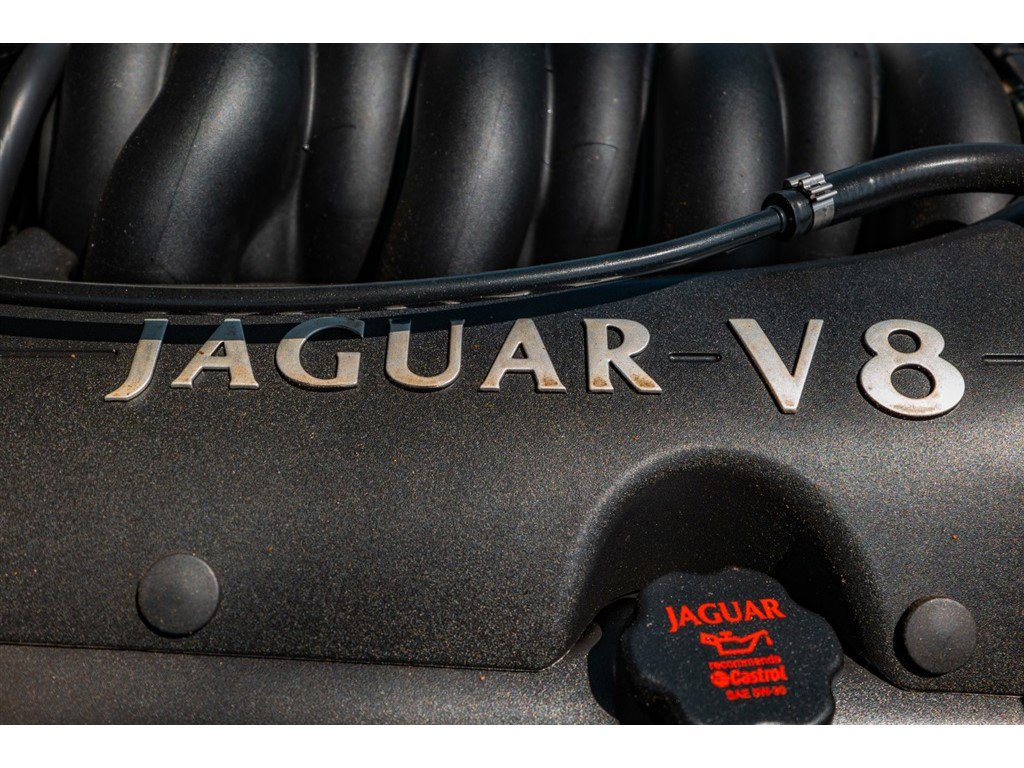 Used 1998 Jaguar XK8 Convertible image 34