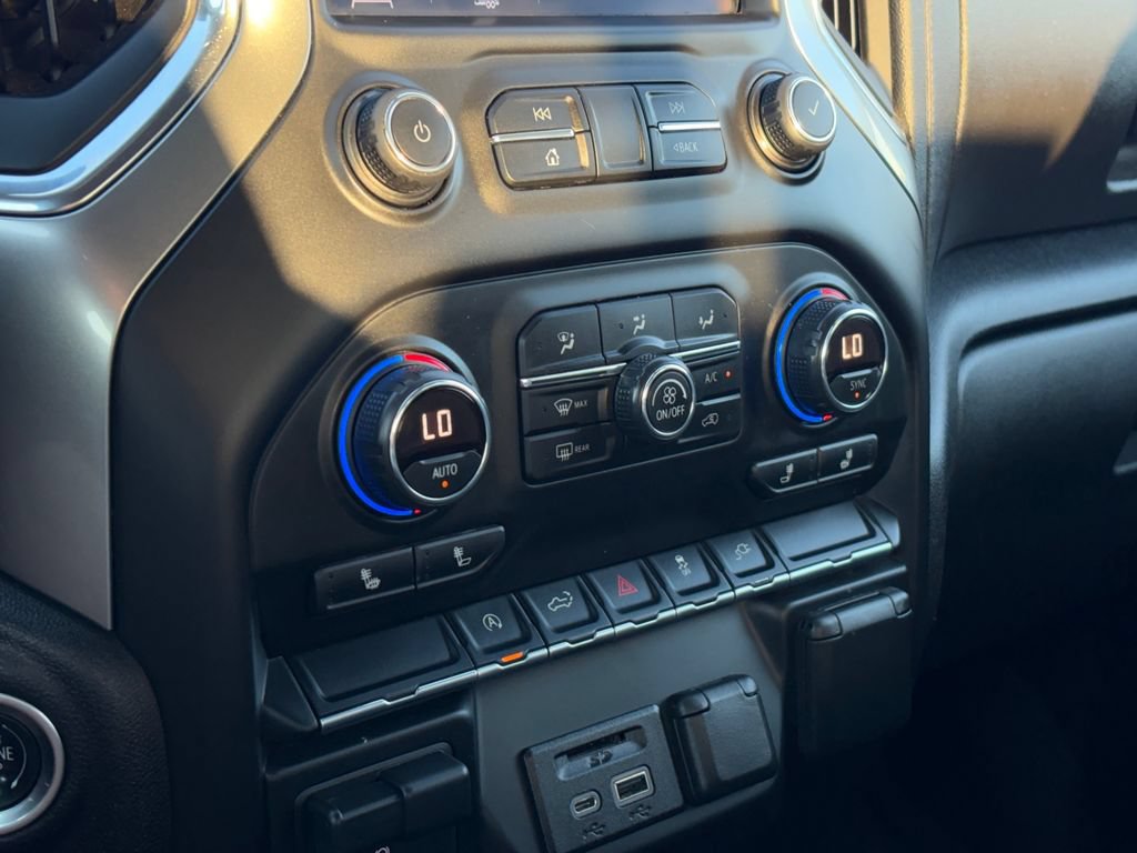 Used 2019 Chevrolet Silverado 1500 LT w/ Texas Edition RWD image 17