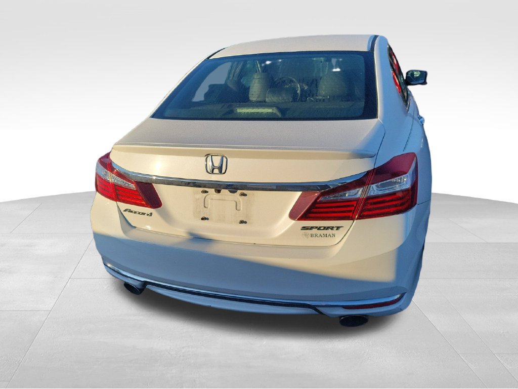Used 2017 Honda Accord Sport image 13