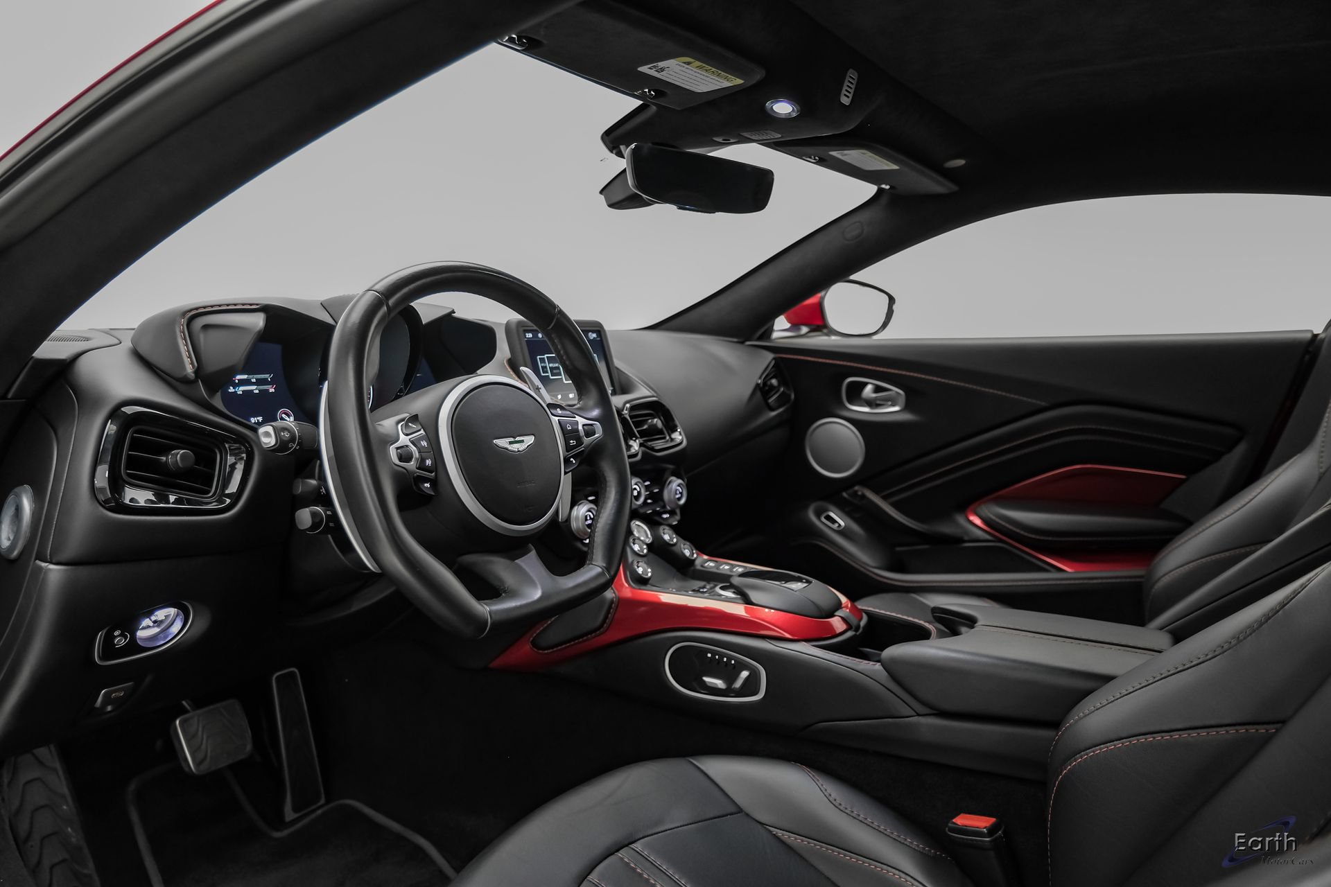 Used 2019 Aston Martin V8 Vantage Coupe RWD image 39