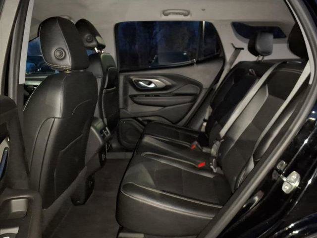 Used 2023 GMC Terrain SLT image 21