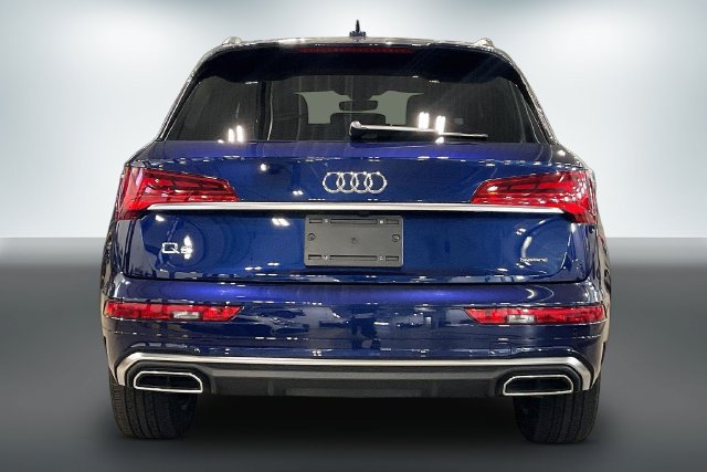 Certified 2024 Audi Q5 2.0T Premium Plus w/ Premium Plus Package AWD/4WD image 4