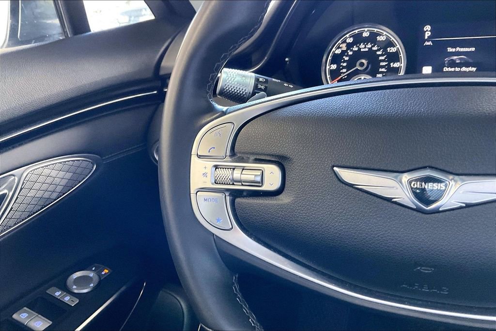 Used 2025 Genesis GV70 2.5T image 8