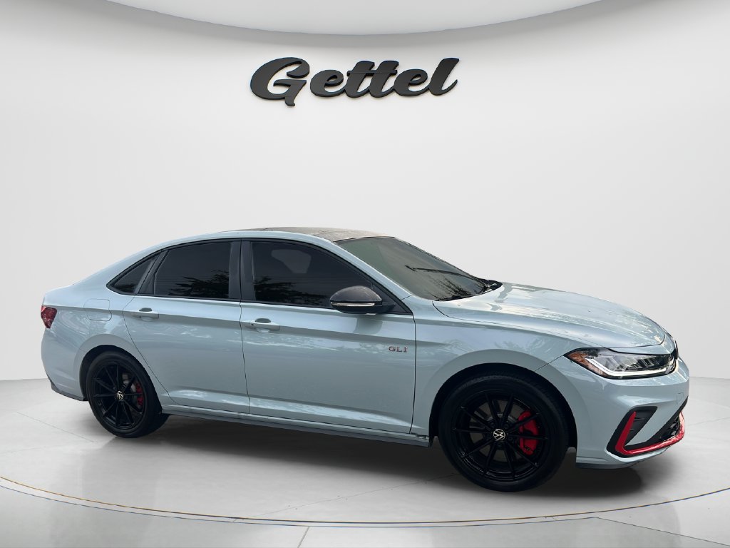 Used 2026 Volkswagen Jetta GLI Autobahn FWD image 3