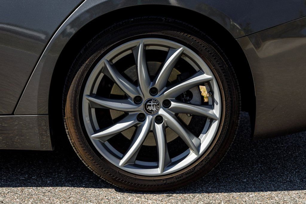 Used 2022 Alfa Romeo Giulia Sprint image 13