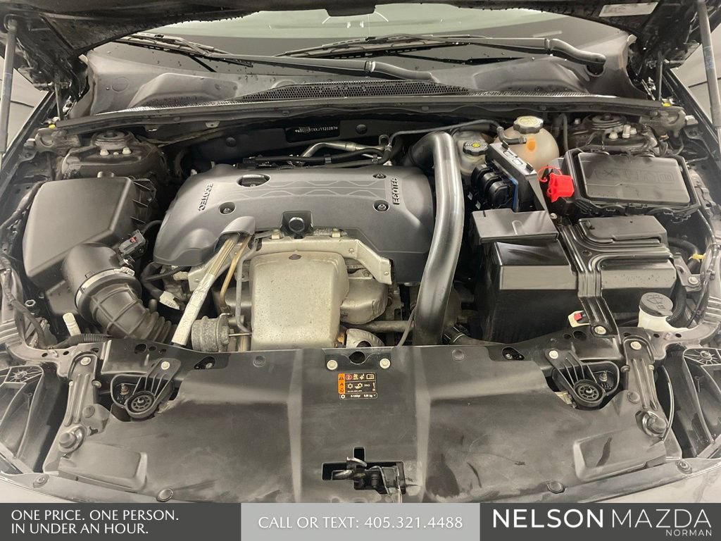 Used 2018 Buick Regal Essence w/ Driver Confidence Package #1 AWD/4WD image 46